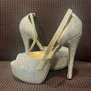 Eye Candie Y2K Platform Elegant Silver Glittering Women's Heels